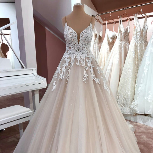 Long A-Line V-neck Spaghetti Straps Backless Appliques Lace Tulle Wedding Dress-showprettydress