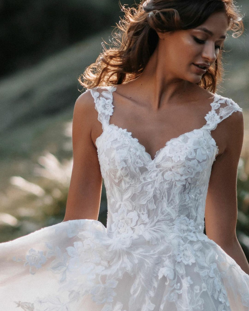Long A-line V-neck Tulle Backless Lace Wedding Dress-showprettydress