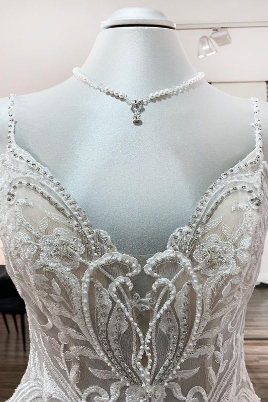 Long Ball Gown V-neck Spaghetti Straps Tulle Lace Wedding Dress-showprettydress