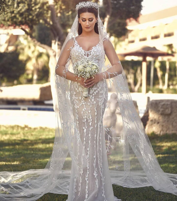Long Mermaid V-neck Tulle Lace Wedding Dress with Detachable Train-showprettydress