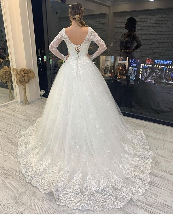 Long Sleeve A-Line V-neck Appliques Lace Backless Tulle Wedding Dress-showprettydress