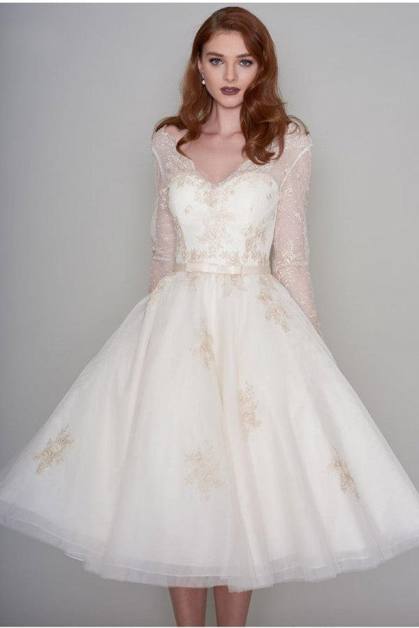 Long Sleevess V neck Ivory Short Lace Summer Wedding Dress-showprettydress
