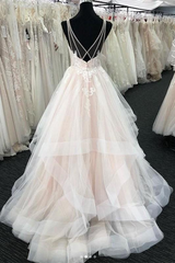 Luxurious Long A-line Princess Tulle Lace Backless Wedding Dress-showprettydress