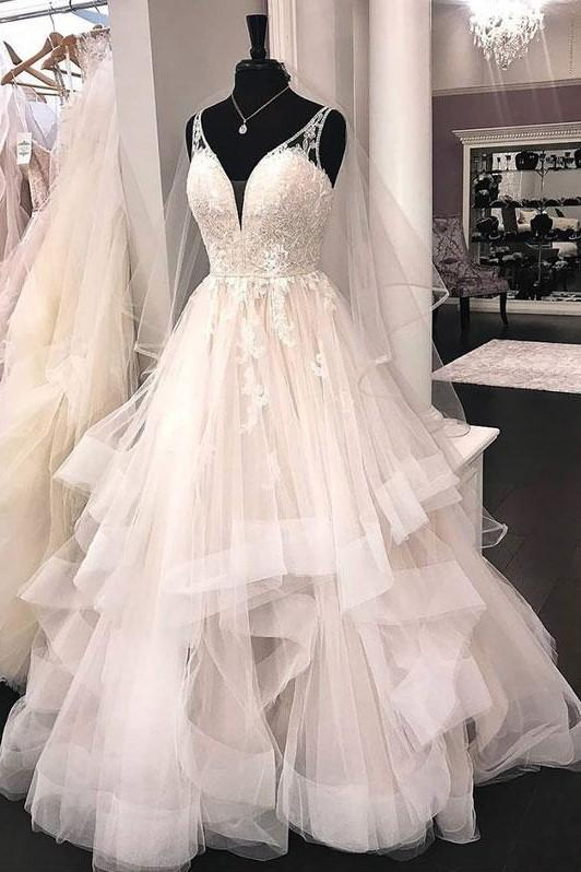 Luxurious Long A-line Princess Tulle Lace Backless Wedding Dress-showprettydress