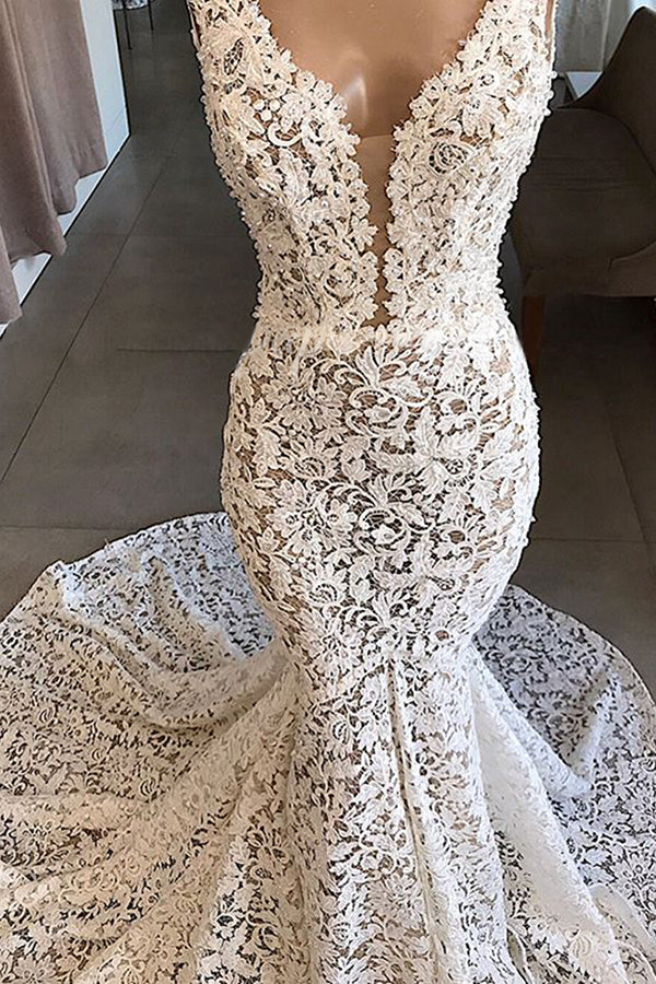 Luxurious Plunging V neck Mermaid Lace Wedding Dresses Romantic Bridal Gowns for Garden Wedding-showprettydress