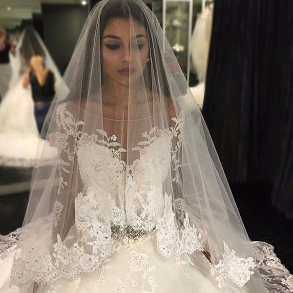 Luxurious Tulle Appliques Scoop Long Sleeves Crystal Wedding Dress-showprettydress