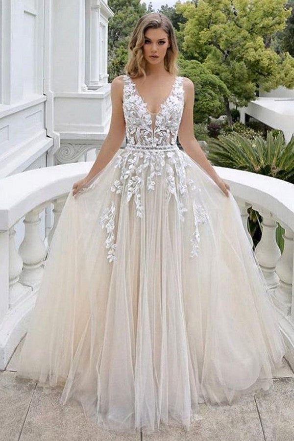 Luxury Long A-line V-neck Tulle Sleeveless Backless Wedding Dress with Lace-showprettydress