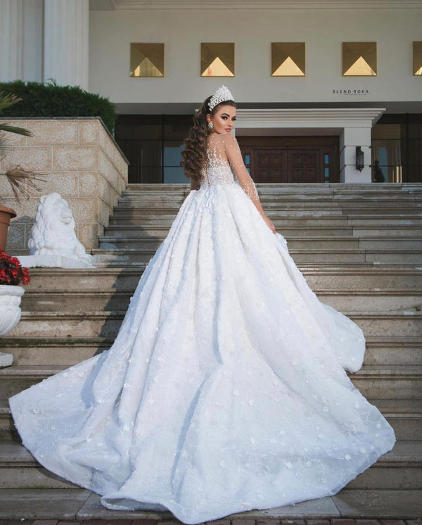 Luxury Long Ball Gown Sweeteart Beads Glitter Wedding Dress with Sleeves-showprettydress
