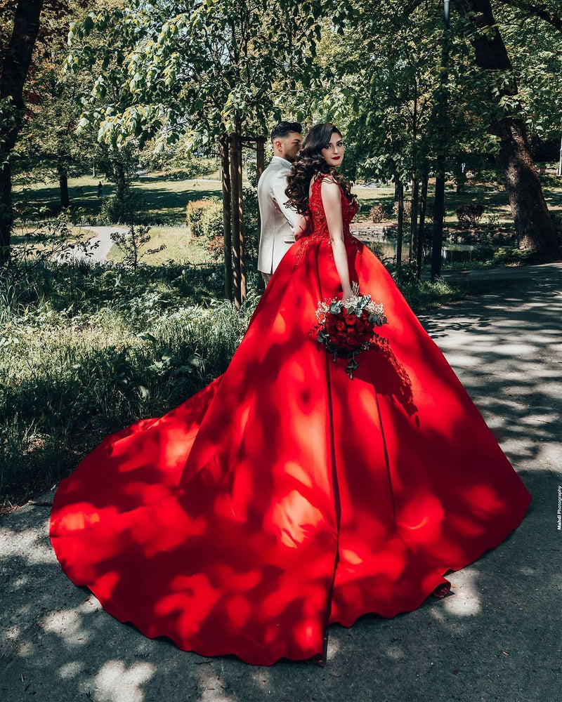 Luxury Long Princess Satin V-neck Wedding Dresses with Lace-showprettydress