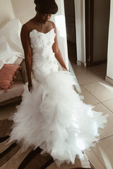 Mermaid Floral Appliques Ruffless Wedding Dresses Sheer Tulle Backless Sleeveless Bridal Gowns-showprettydress