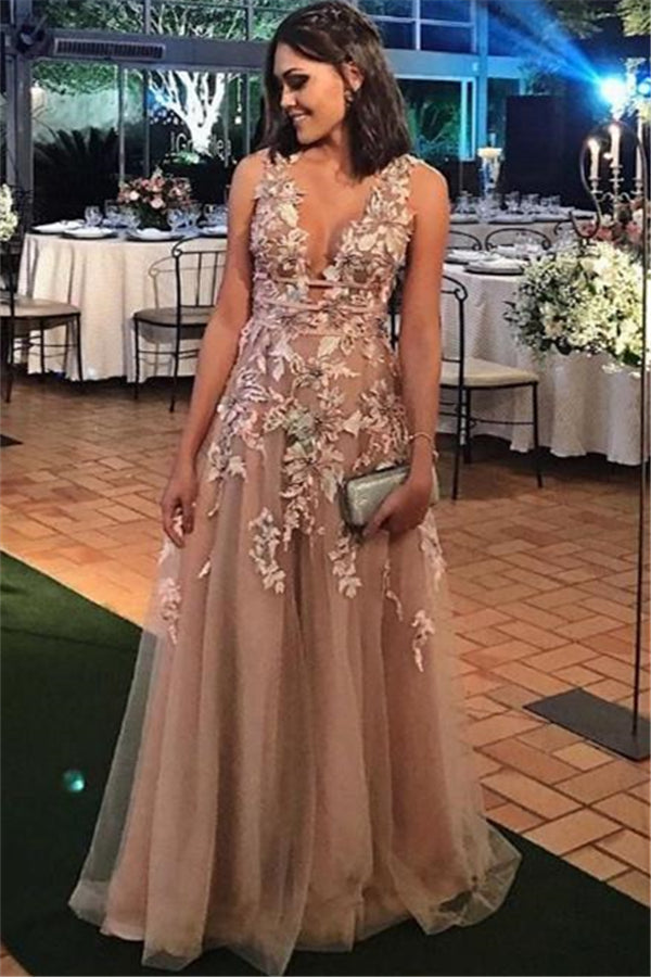 Modern Lace Appliques A-line Straps Sleeveless Long Prom Party Gowns| Plus Size Prom Party Gowns-showprettydress