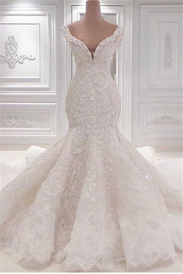 New Arrival Mermaid Vintage Wedding Dresses Online Classic V Neck Lace Bridal Gowns Online-showprettydress