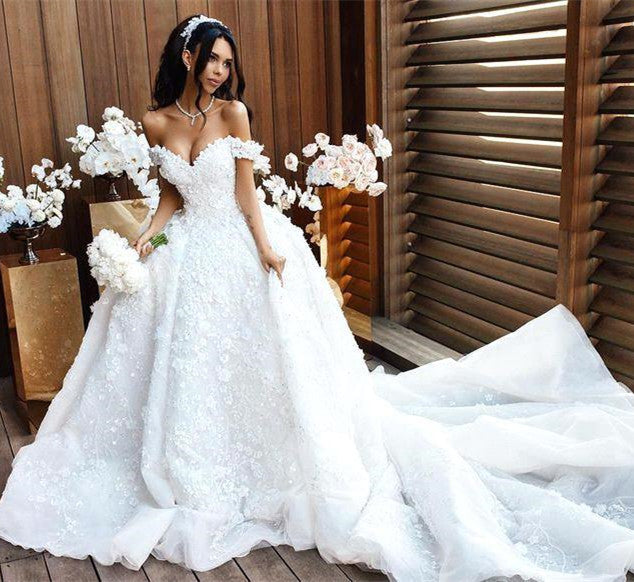 Off The Shoulder Appliques Luxurious Wedding Dresses Princess Ball Gown Modern Bride Dress-showprettydress