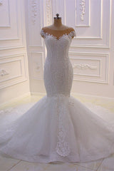 Off the Shoulder Sweetheart White Lace Appliques Tulle Mermaid Wedding Dress-showprettydress