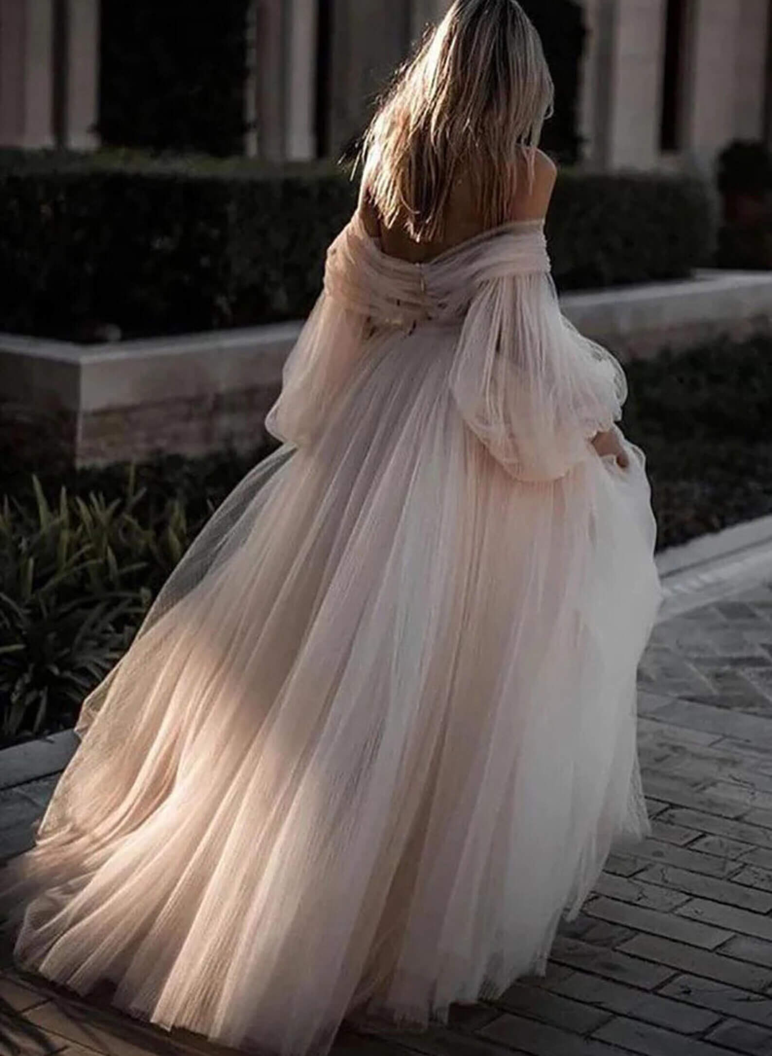 Pink Romantic Long Sleeves Off-The-Shoulder Wedding Dresses Lace-Showprettydress