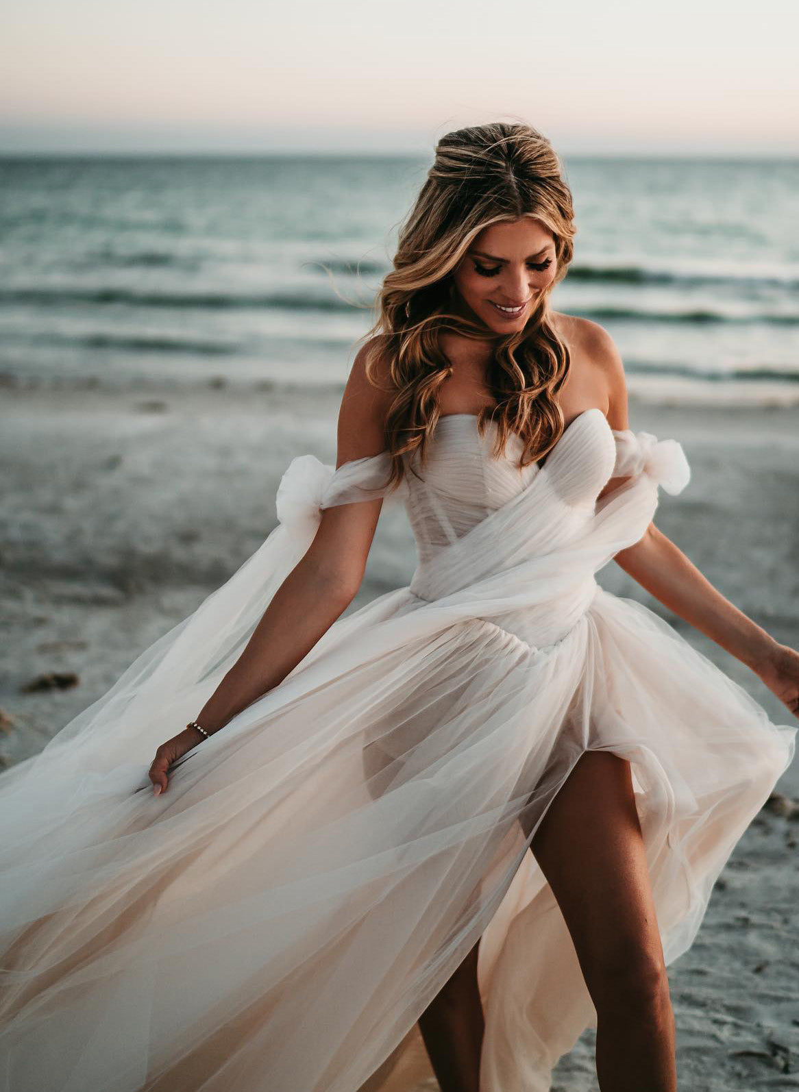 Pleated Tulle Off-The-Shoulder Chic A-line Wedding Dresses Split Front for the Summer Beach-Showprettydress