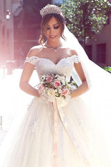 Romantic White Long A-line Off The Shoulder Sweetheart Wedding Dresses With Lace-showprettydress