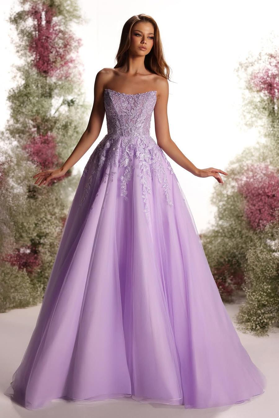 Showprettydess Beautiful Purple Tulle Sleeveless Strapless Appliqué A-Line Prom Dress with Pleats-showprettydress