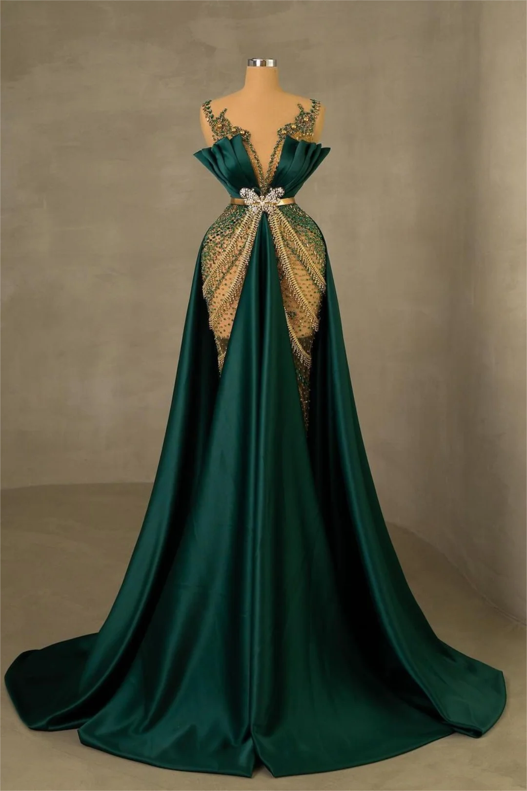 Showprettydess Charming Dark Green Satin Spaghetti Strap Pleated Mermaid Prom Dress with Beadings-showprettydress