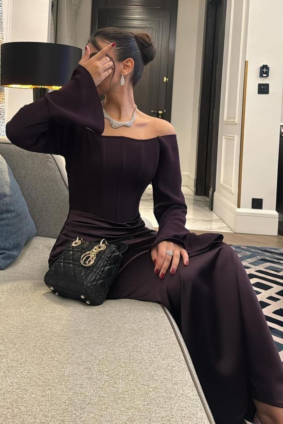 Showprettydess Chic Satin Regency Off-the-Shoulder Long Sleeves Mermaid Prom Dress with Pleats-showprettydress