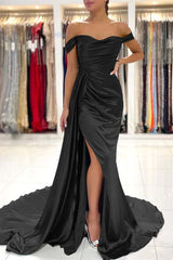 Showprettydess Dark Green Off-the-Shoulder Mermaid Prom Dress with Split & Ruffles-showprettydress