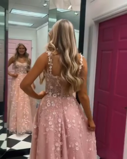 Showprettydess Glamorous Pink Spaghetti Strap Embroidered Sleeveless Prom Dress-showprettydress