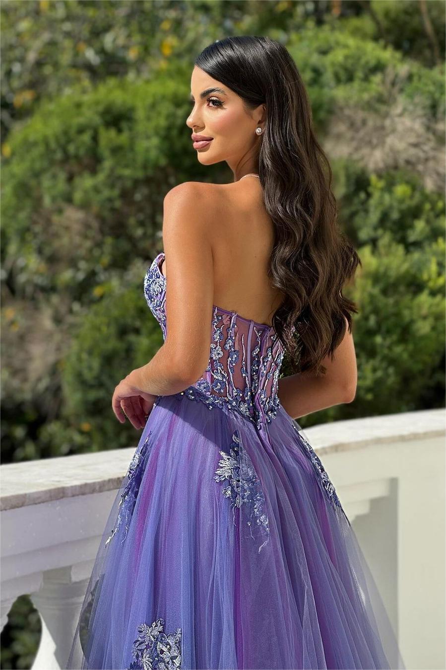 Showprettydess Glamorous Purple Tulle Strapless Sleeveless Prom Dress with Beadings & Appliques & Split-showprettydress