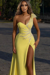Showprettydess One-Shoulder Mermaid Prom Dress with Daffodil Front Split & Beadings-showprettydress