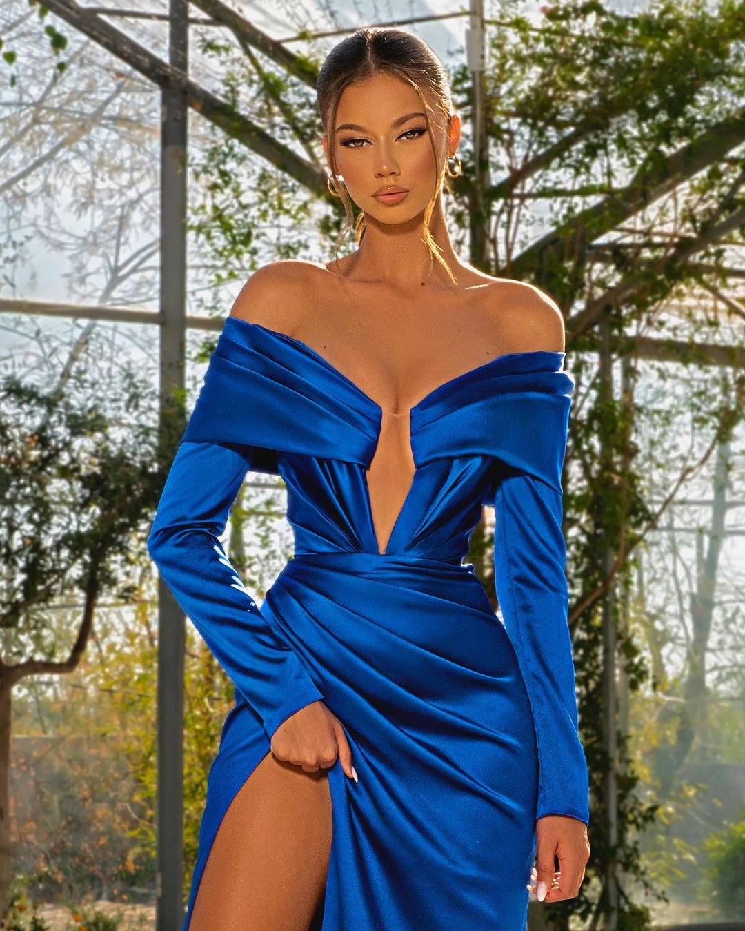 Showprettydess Royal Blue Long Sleeve Strapless Split Prom Dress-showprettydress