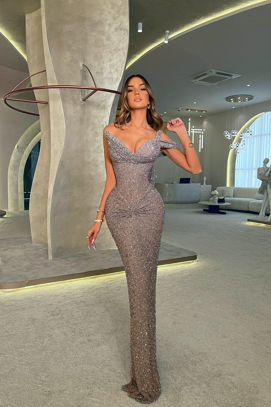 Showprettydess Shining Silver Sleeveless One-Shoulder V-Neck Slim Prom Dress with Pleated Design-showprettydress