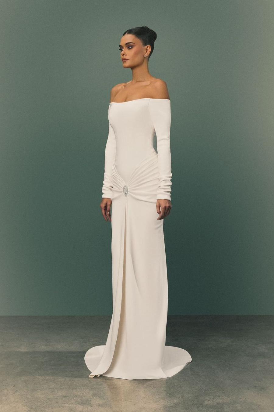 Showprettydess Simple White Satin Off-the-Shoulder Long Sleeves Prom Dress with Rhinestone Detail-showprettydress