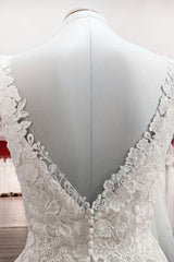 Simple Long A-line Tulle Lace V Neck Appliques Lace Open Back Wedding Dress-showprettydress