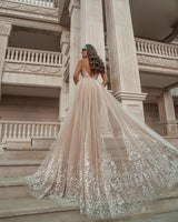 Sleeveless Floral Lace Mermaid Wedding Dress Detachable Train-showprettydress