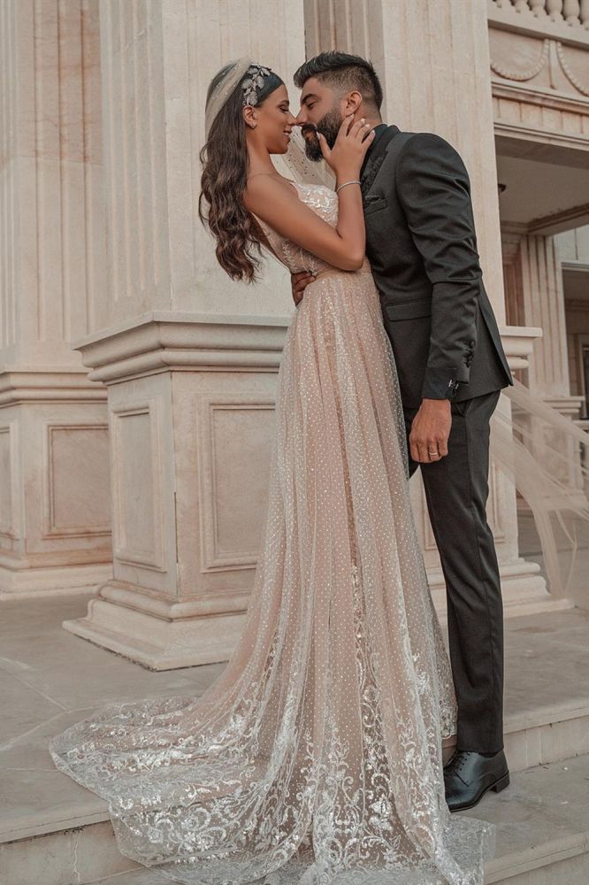Sleeveless Floral Lace Mermaid Wedding Dress Detachable Train-showprettydress