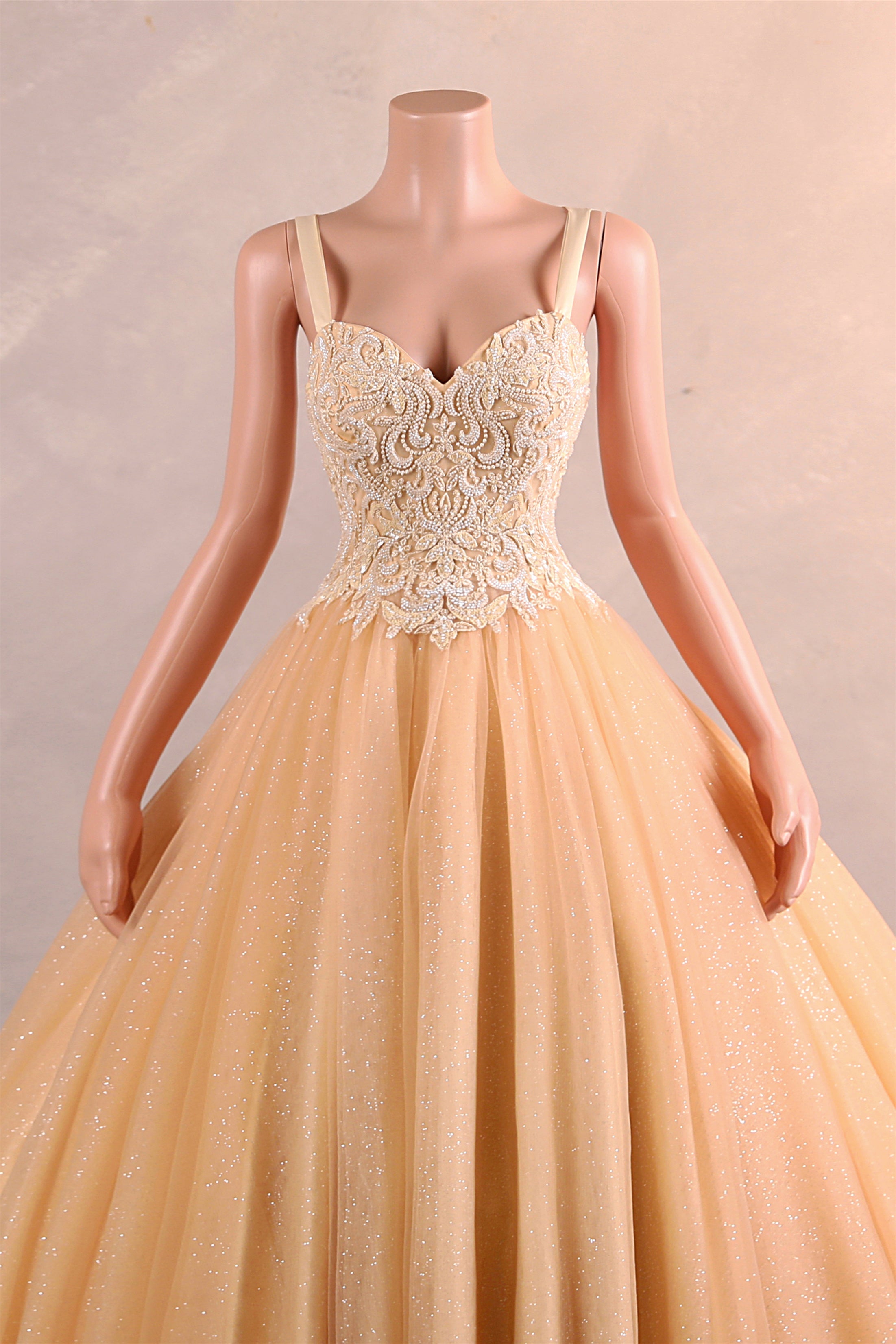 Straps Sparkle Ball Gown Sleeveless Beaded Quince Dresses-showprettydress