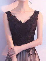 Stunning Black Evening Dresses Long V Neck Lace Tulle Sleeveless A Lien Floor Length Formal Evening Dress-showprettydress