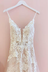 Stunning Long A-Line Spaghetti Straps Tulle Lace Wedding Dress-showprettydress