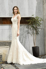 Stunning Sleeveless Fit and flare Lace Open Back Summer Beach Wedding Dress-showprettydress