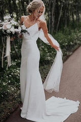 Summer White Beach Column Beach Court Train Wedding Dress-showprettydress