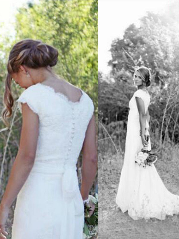 Sweep Train A Line Lace V neck Tulle Sleeveless Wedding Dresses-showprettydress