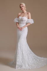 Sweetheart Detachable Bubble Sleeves Lace Mermaid Wedding Dress | Showprettydress Design-showprettydress
