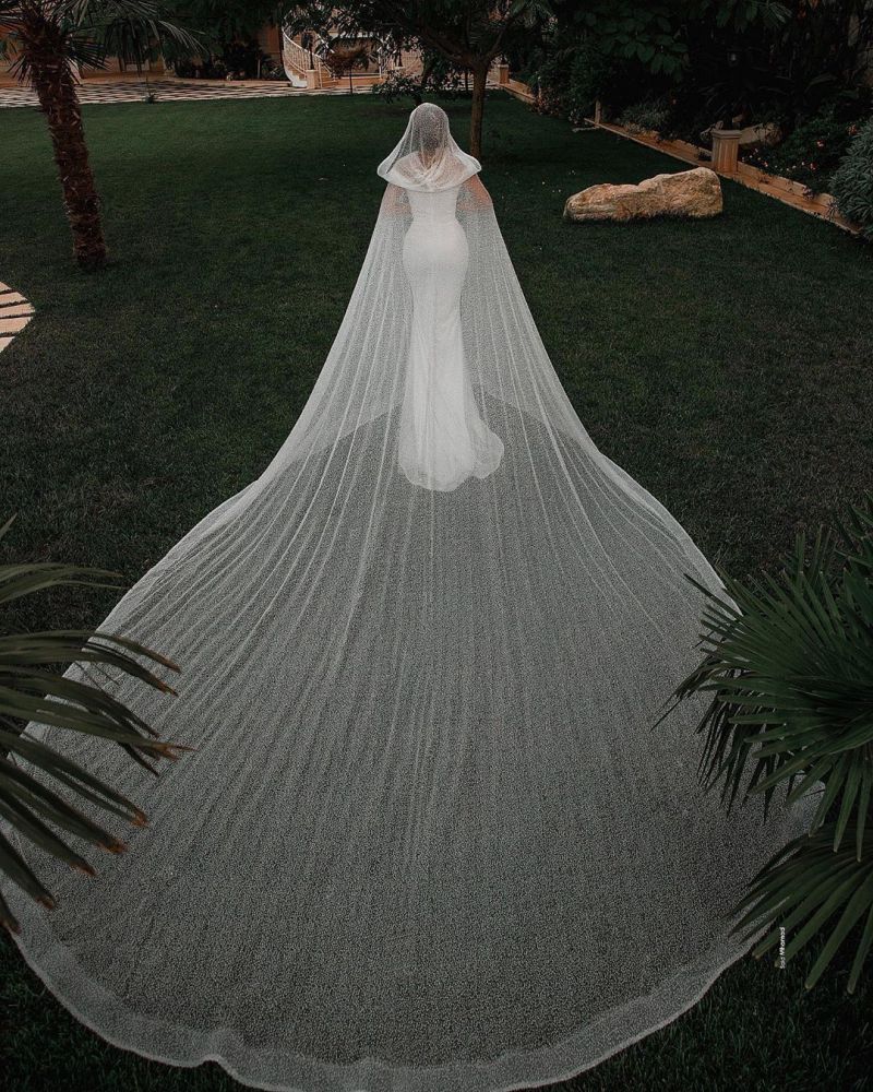 Trendy Off the shoulder White Mermaid Blet Wedding Dresses-showprettydress