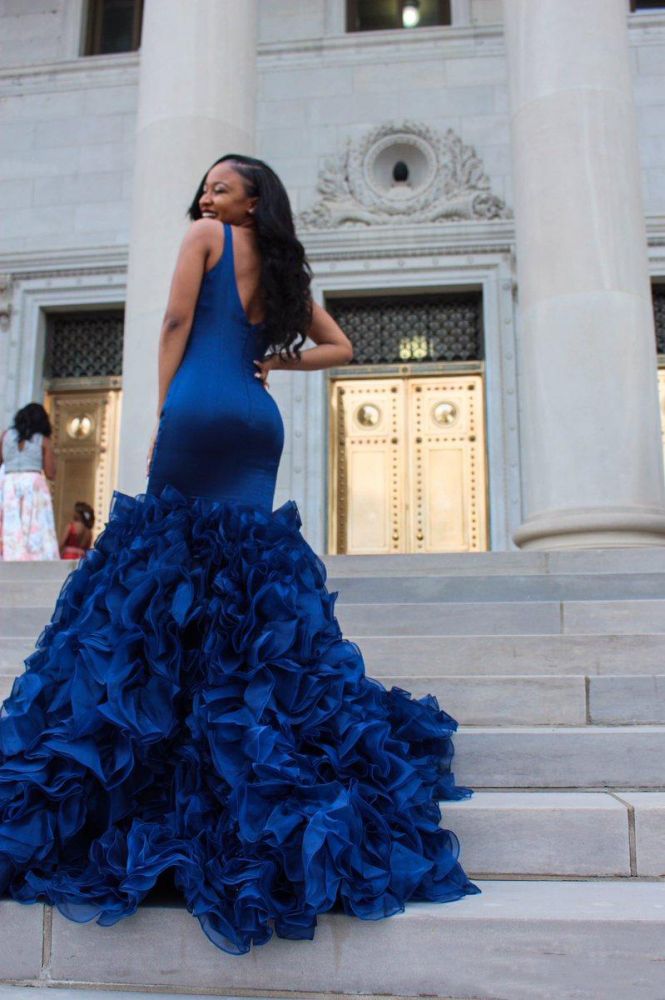 V-Neck Prom Party Gowns| Ruffles Mermaid Evening Dress-showprettydress