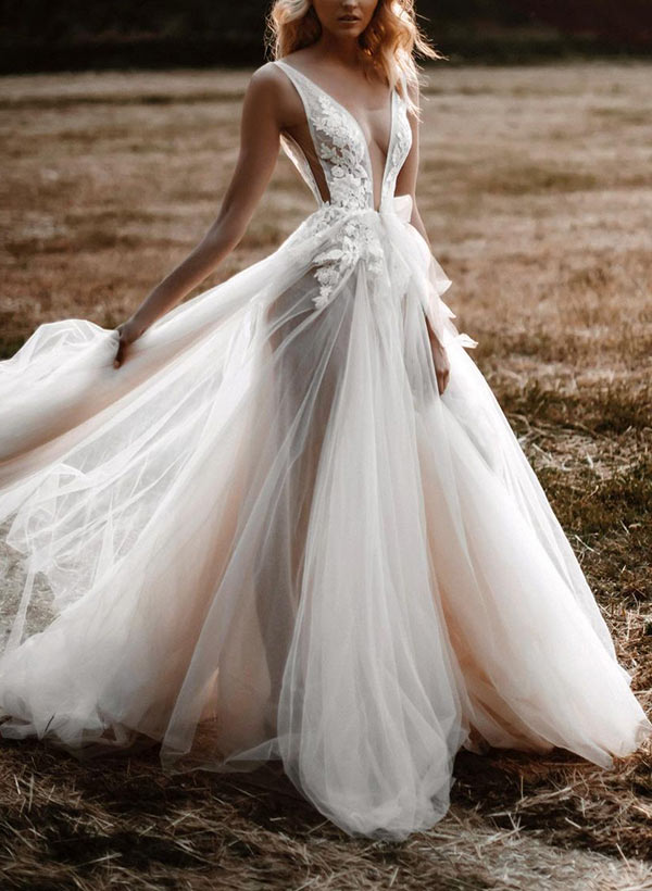 V-Neck Sleeveless Boho Garden Wedding Dresses Sweep Train Tulle Lace Appliques-Showprettydress