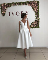 V neck White Pleats Sleeveless Short Summer Beach Wedding Dresses-showprettydress