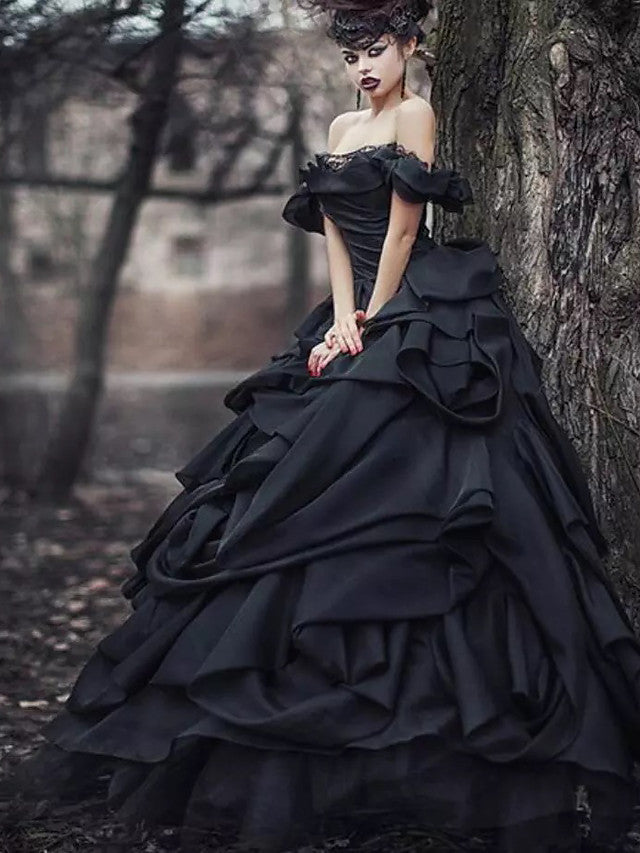 Vintage Black princess wedding dresses with Luxurious Ruffless-showprettydress