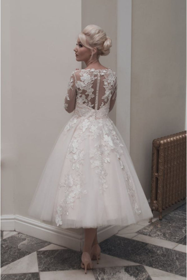 Vintage Ivory Long Sleevess Lace appliques Short Wedding Dress-showprettydress