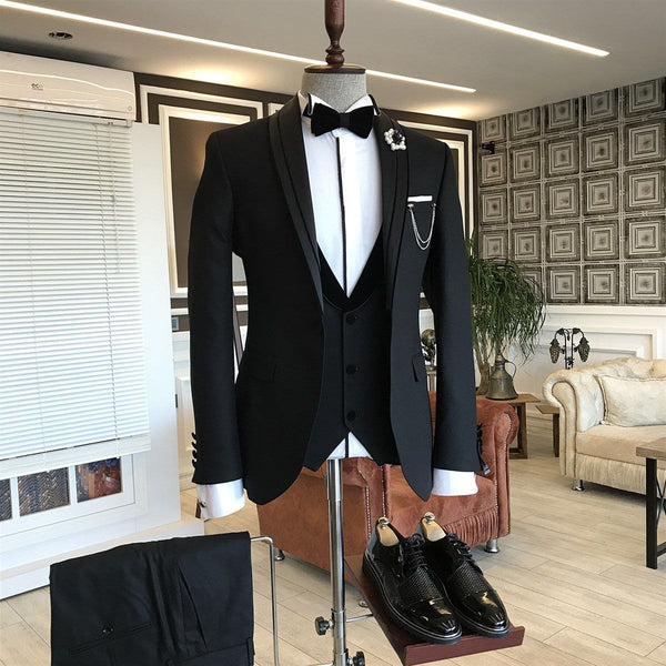 Well-cut 3-pieces Black Shawl Lapel Wedding Suits Good Choice for grooms-showprettydress