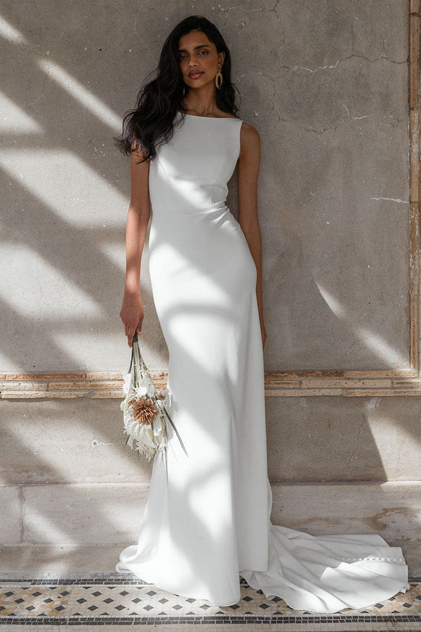 White Casual Wedding Dress With Train Bateau Neck Sleeveless Sexy Backless Satin Fabric Mermaid Bridal Gowns-showprettydress