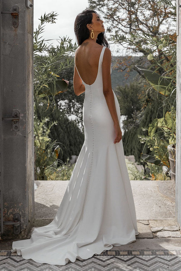 White Casual Wedding Dress With Train Bateau Neck Sleeveless Sexy Backless Satin Fabric Mermaid Bridal Gowns-showprettydress